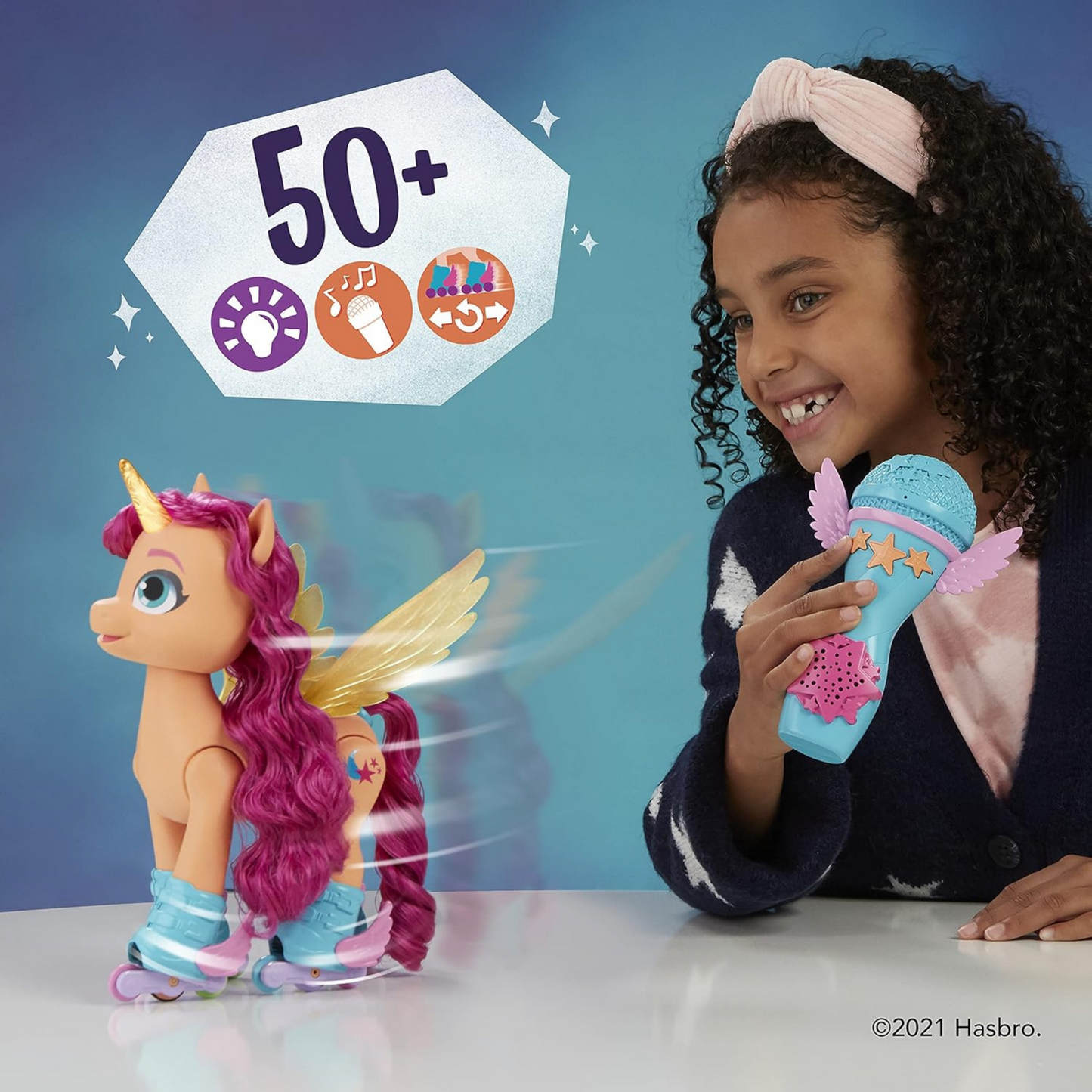 My Little Pony – Eine Neue Generation Sing- und Skatespaß Sunny Starscout – Pony (22,5 cm) mit Fernbedienung, 50 Reaktionen,