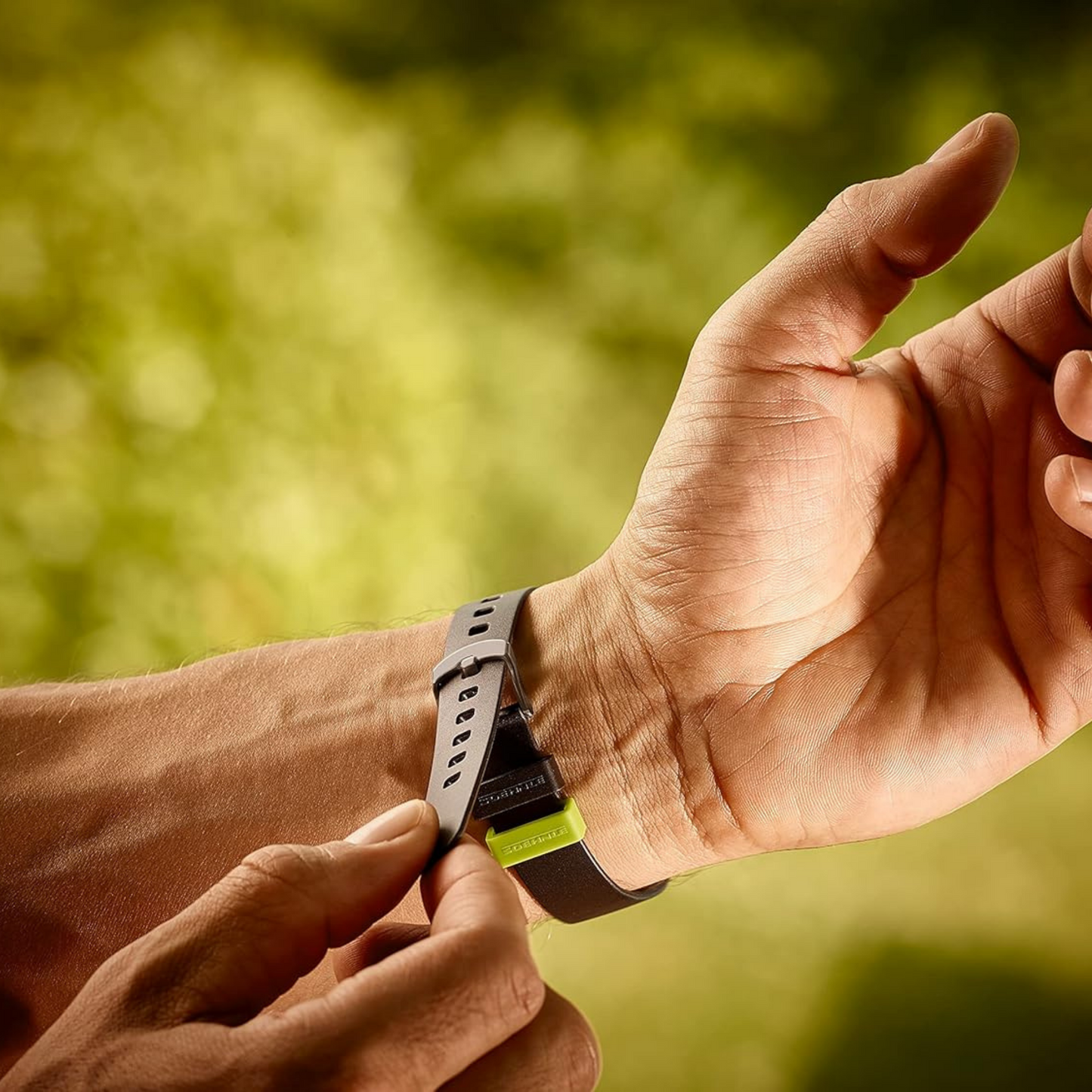 Soehnle Fitnesstracker Fit Connect 200 HR mit Bluetooth-Anbindung, Fitnessarmband mit bis zu 10 Tagen Laufzeit zählt Schritte und Kalorienverbrauch, Fitness Armbanduhr mit Schlafanalyse