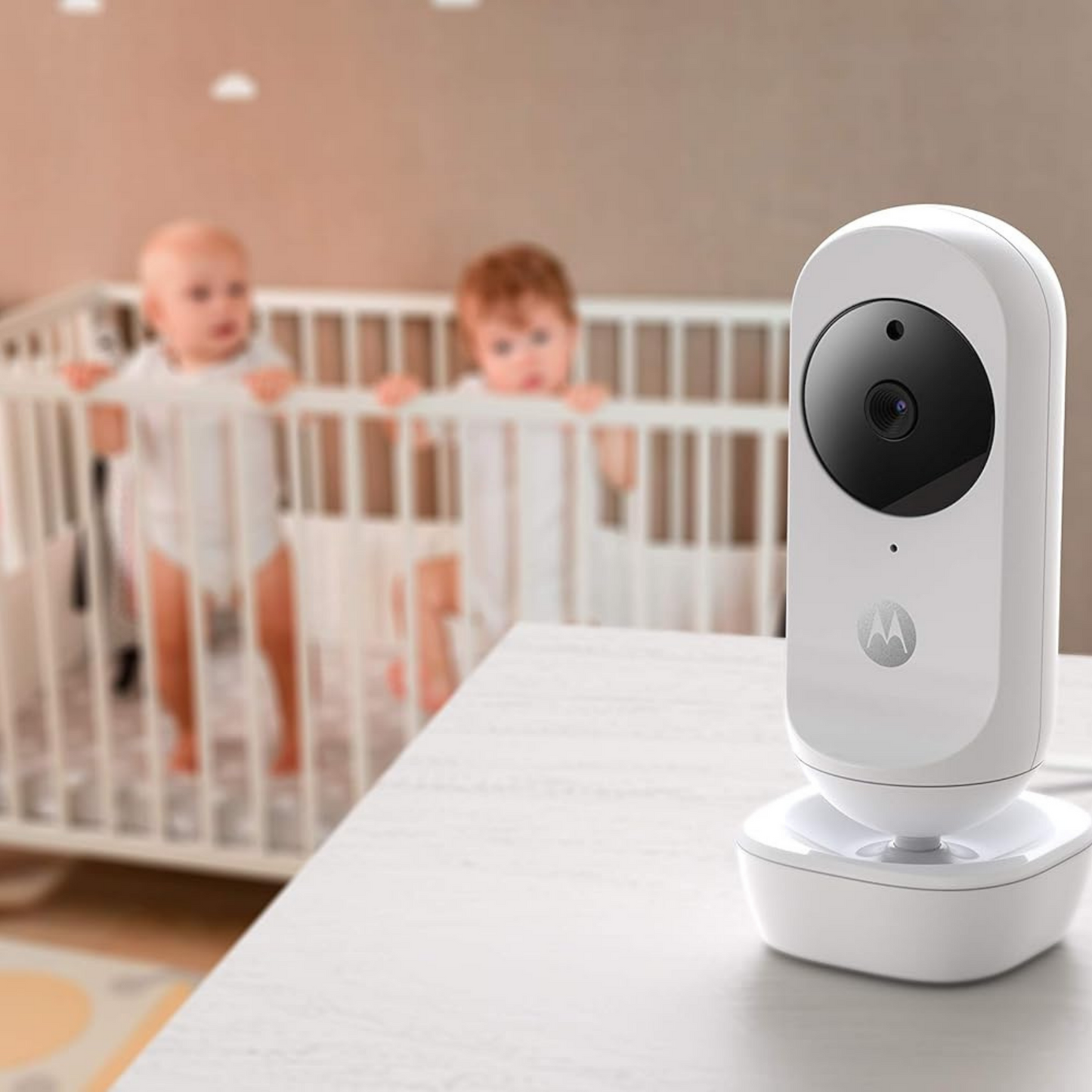 Motorola Nursery Ease 35 Babyphone mit Kamera 5,0 Zoll - Video Babyphone Display mit Nachtsicht, Schlaflieder, Zoom und&nbsp; Raumtemperaturüberwachung